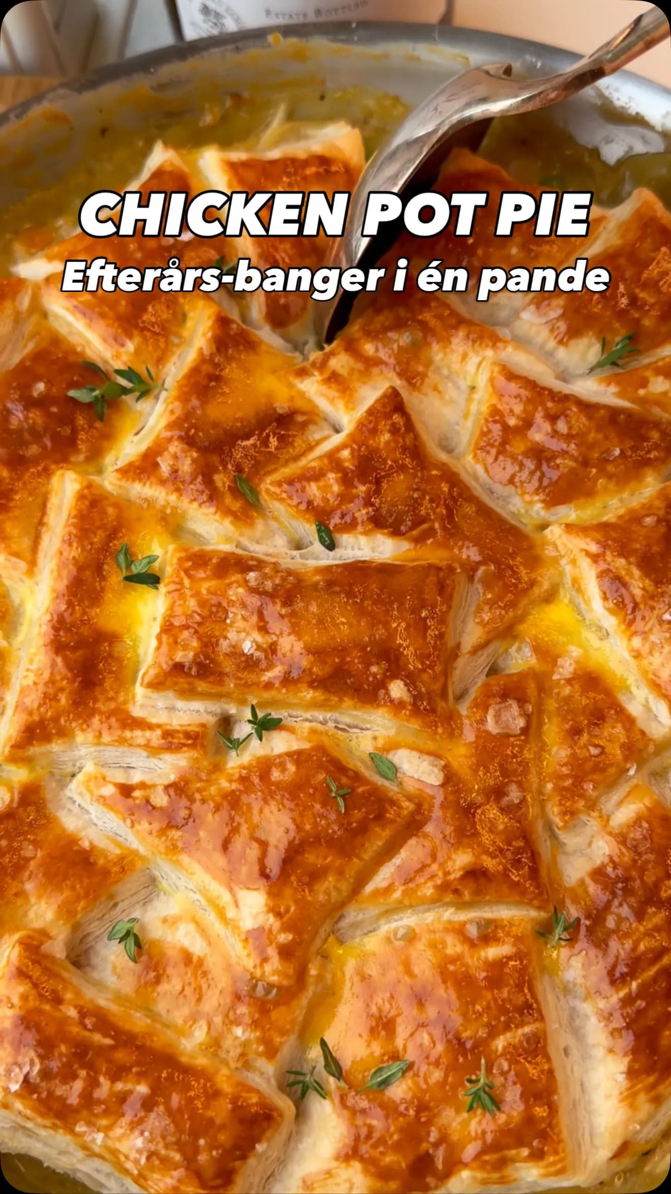Chicken Pot Pie: Sprød butterdej og cremet fyld